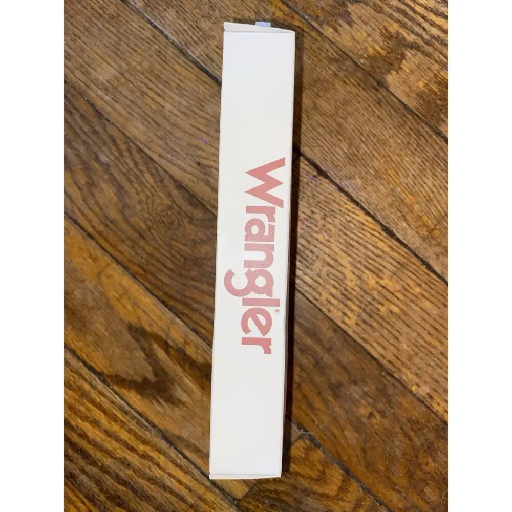 Wrangler brand apple